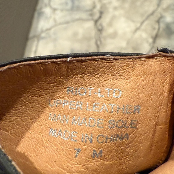 Chic Black Lace-Up Platform Boots - Picture 9 of 11